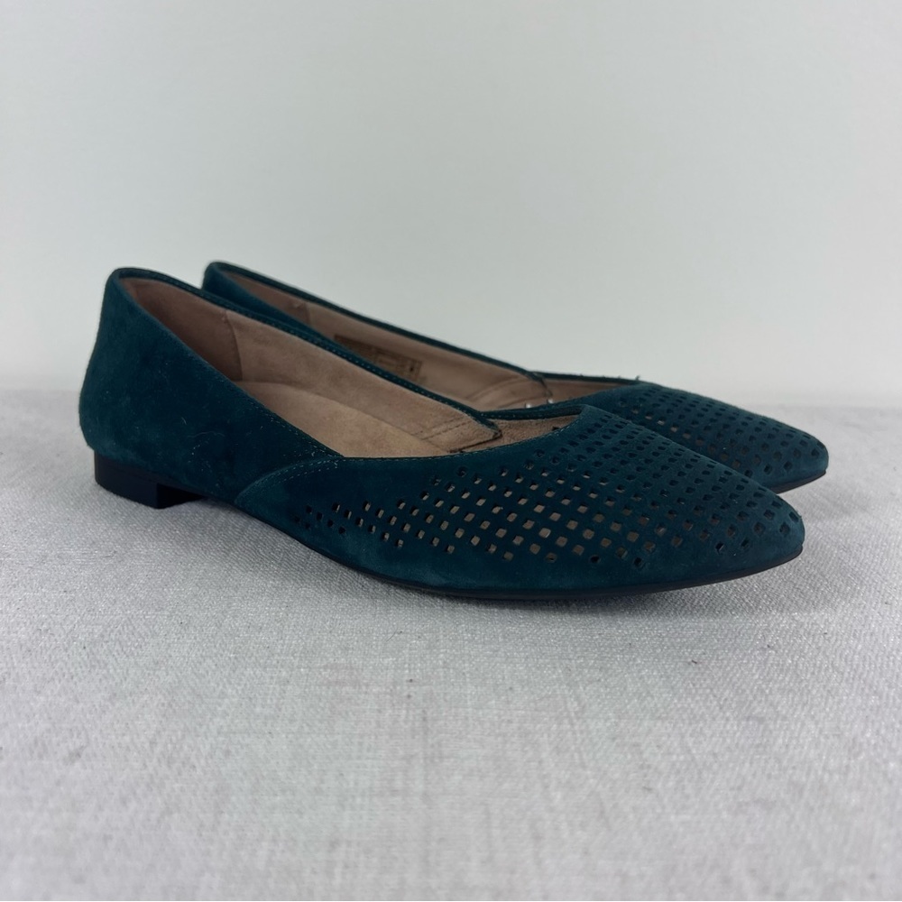 Vionic Posey Evergreen Suede Perforated Pointed Toe Slip-On Flats Women Size 6